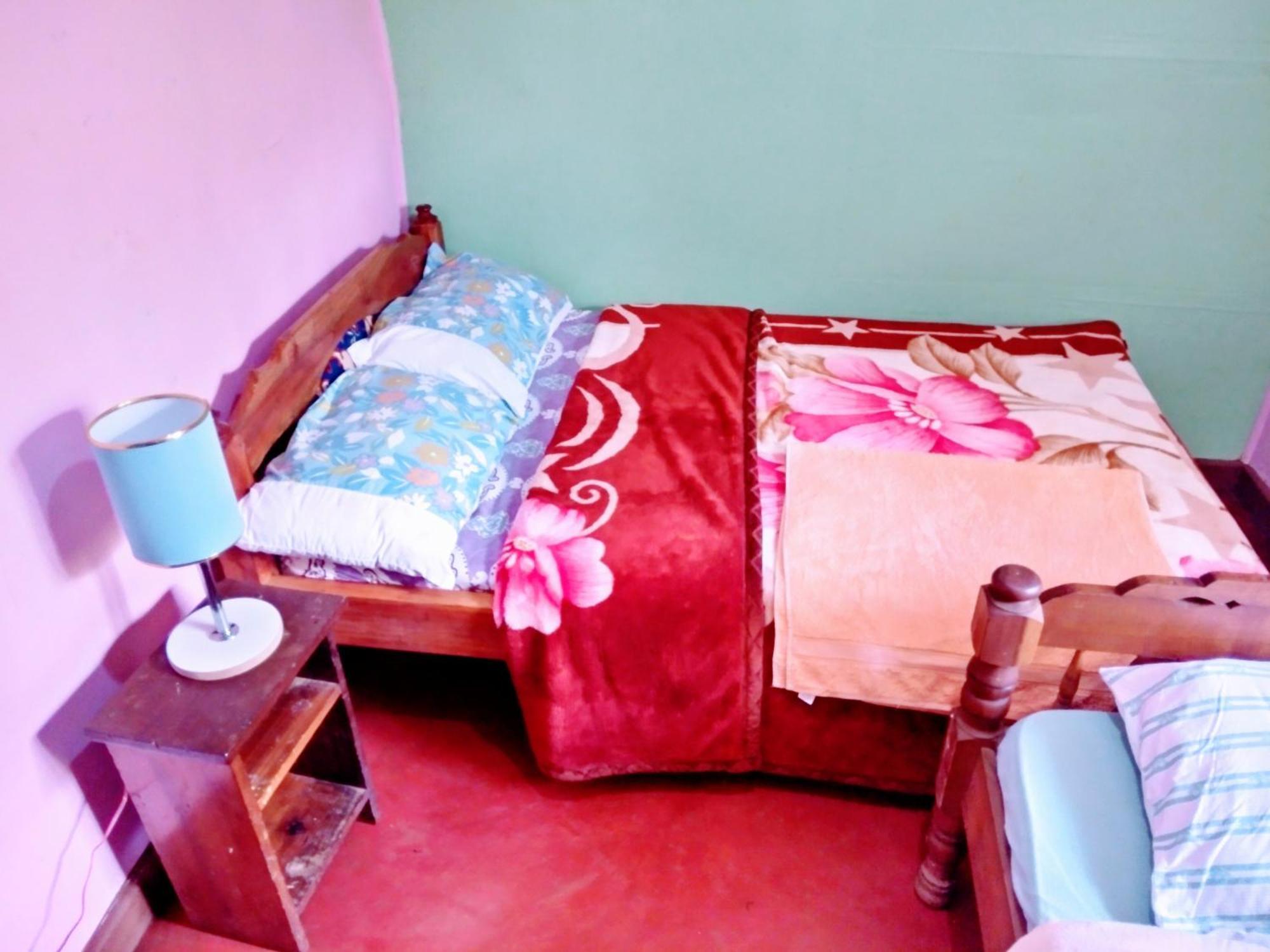 Greenfield Homestay -Full Board Oloitokitok Екстер'єр фото